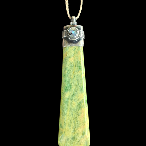 "Pounamu Paua"